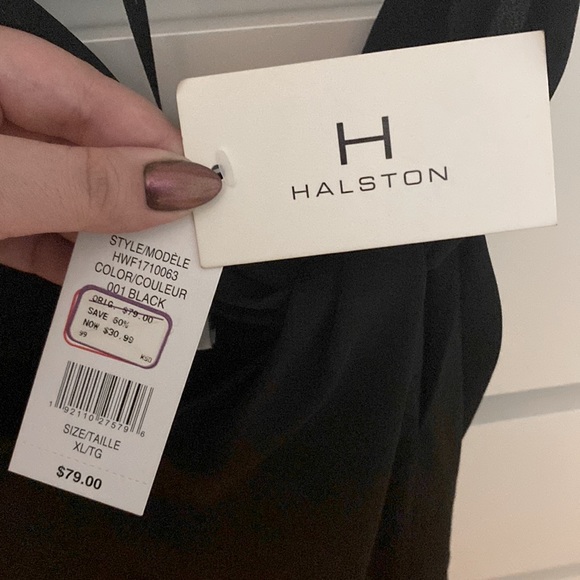 NWT Halston Black Top With Knot Detail On Chest - Picture 2 of 2